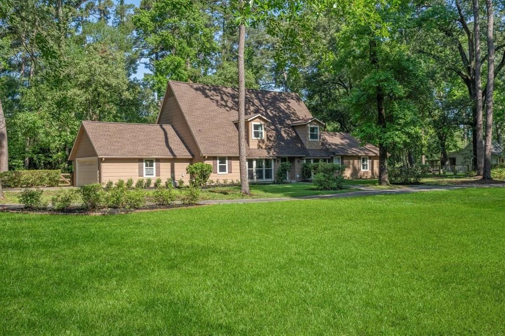 Photo of 15520 Bedford Lane
