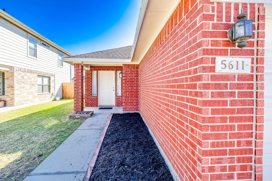 Photo of 5611 Tidewater Drive