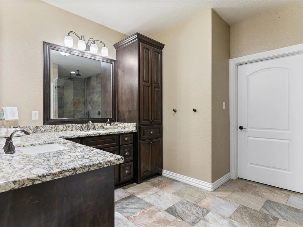 Photo of 44 Center Tree Drive