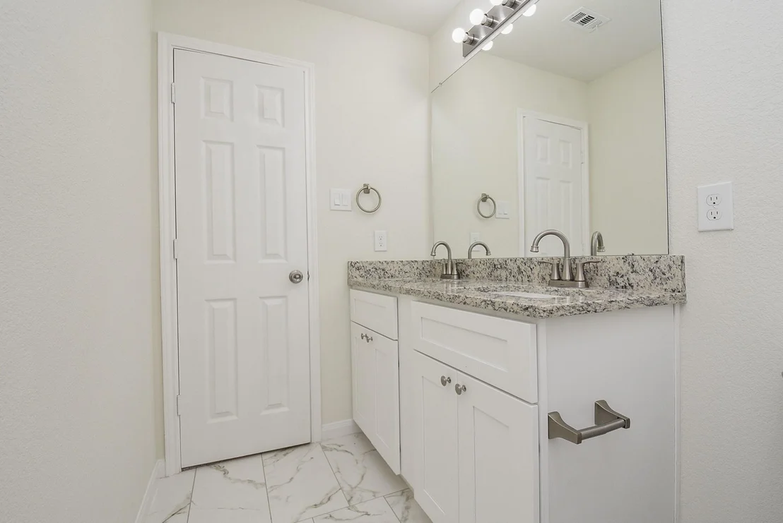 Photo of 2811 Topiary Lane
