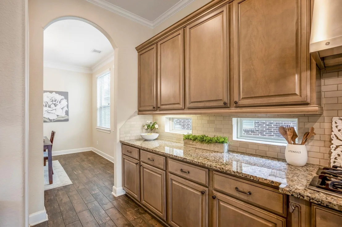 Photo of 4855 Bayou St John