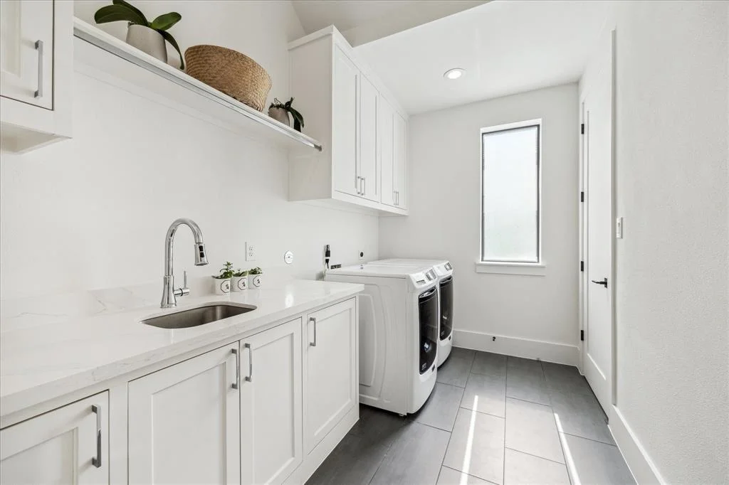 Photo of 1509 Glourie Drive