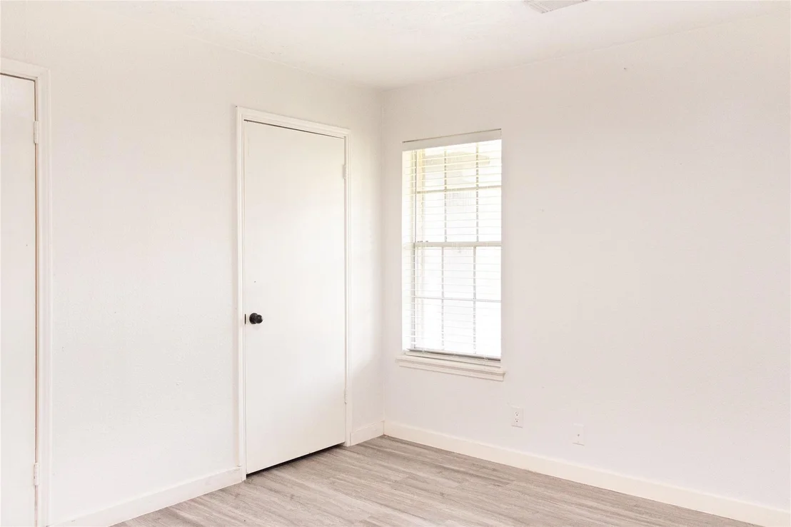 Photo of 8002 Hurst Forest Drive