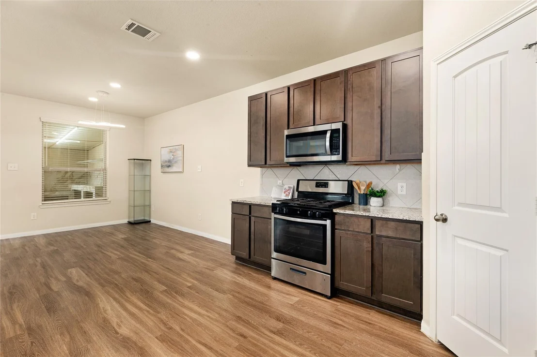 Photo of 17135 Devon Dogwood Trail