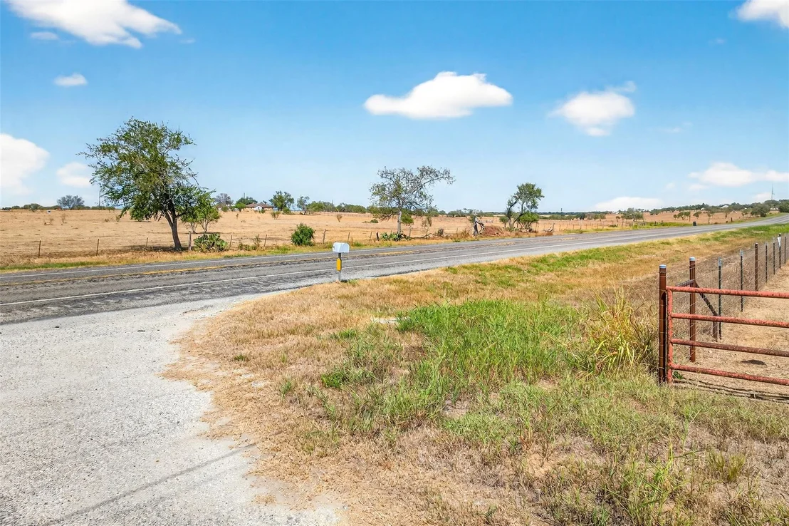 Photo of 6695 Hwy 97 W