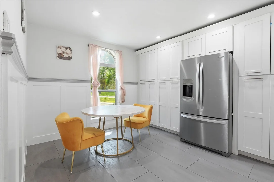 Photo of 6518 Elmgrove Road