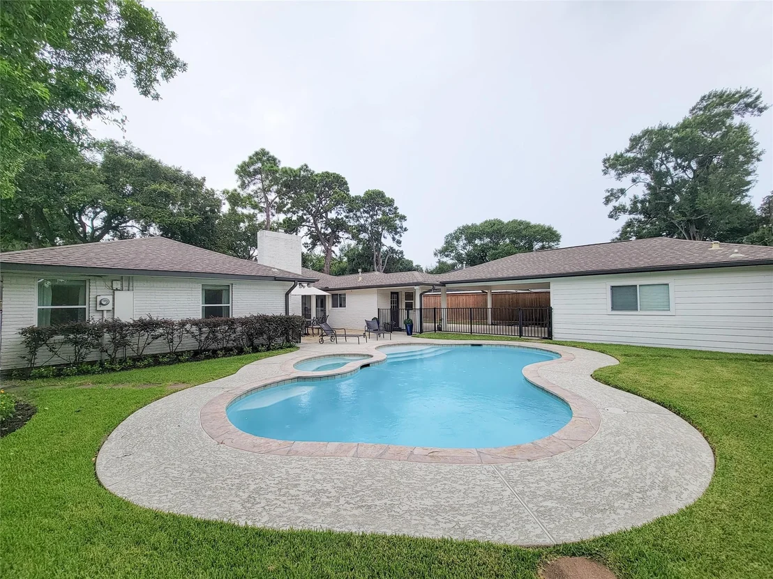 Photo of 4326 Briarbend Drive