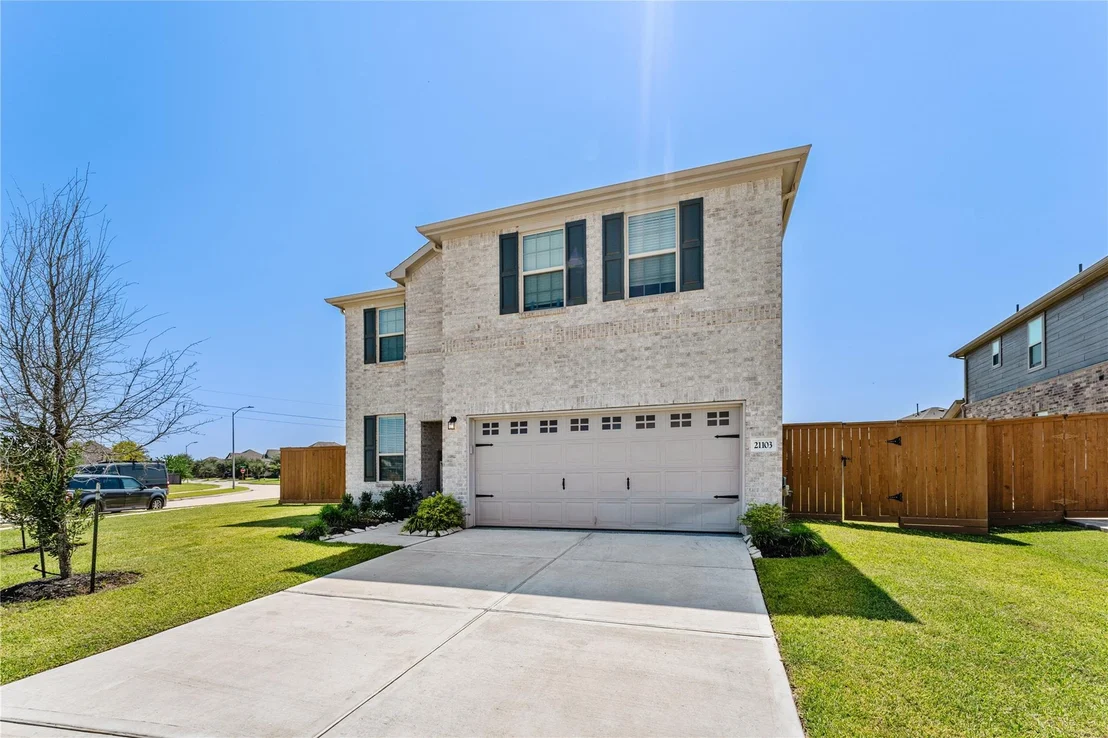 Photo of 21103 Sherrell Bay Drive