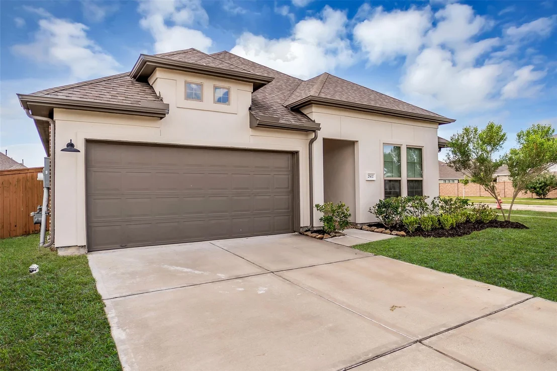 Photo of 2502 Ocean Key Drive