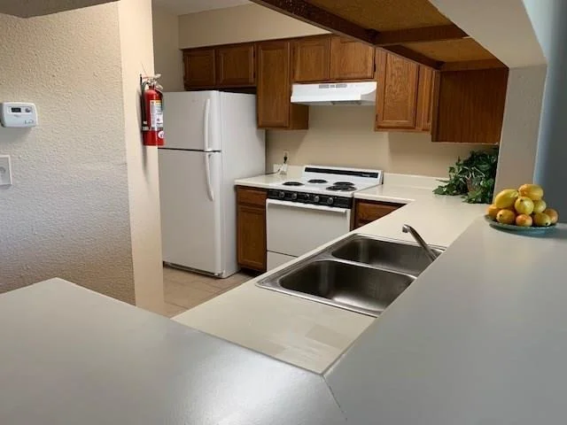 Photo of Unit 262C at 2501 Gulf Freeway