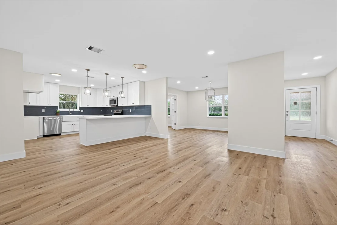 Photo of 4012 Theiss Road