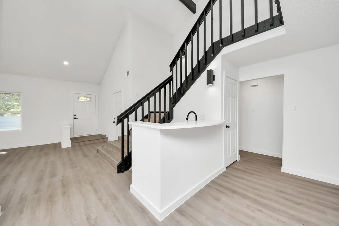 Photo of 2911 Meadowgrass Lane