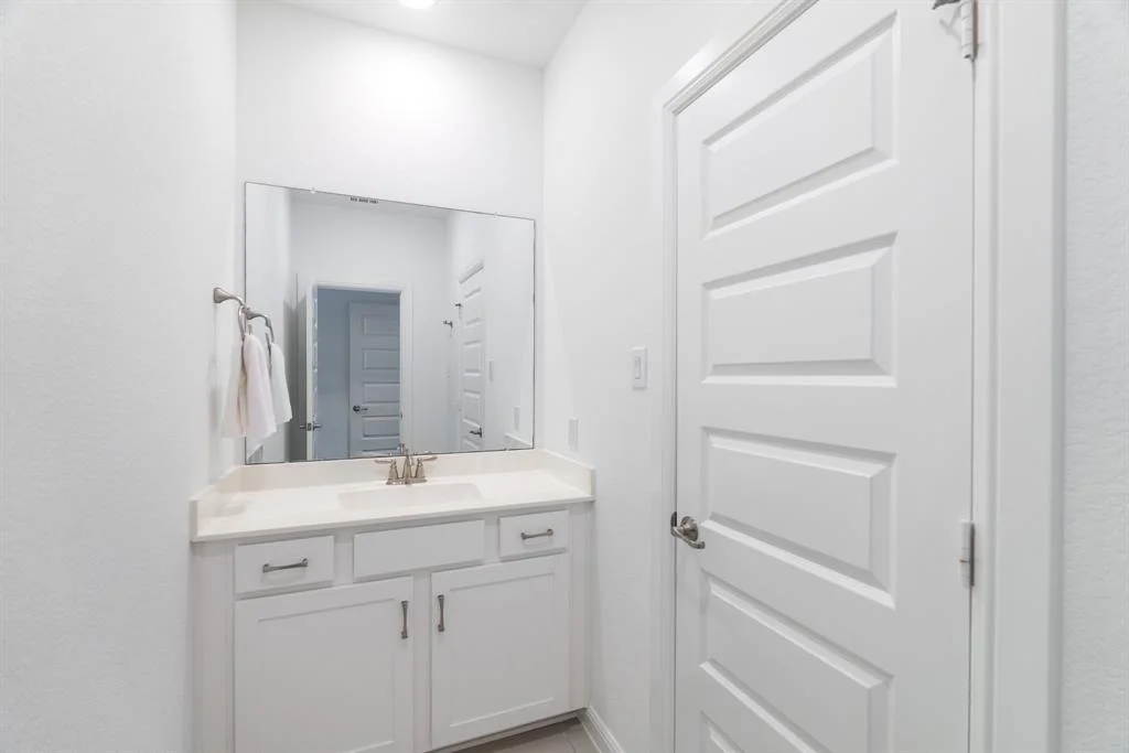 Photo of 32 Snowdrop Lily Drive
