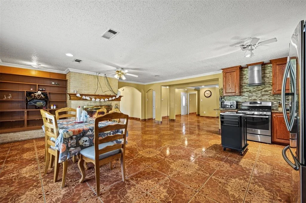 Photo of 16616 Shady Lane