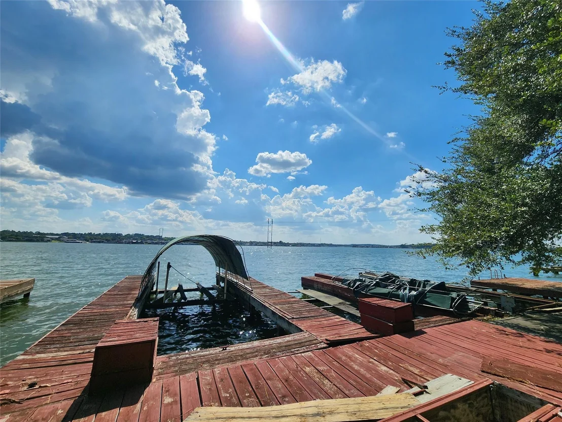 Photo of 12431 Lakeview Drive
