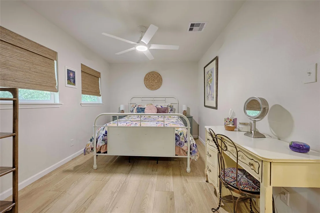 Photo of 207 Hickory Drive