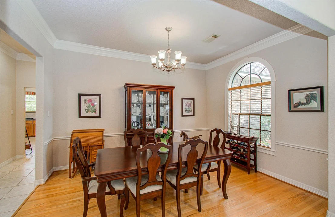 Photo of 805 Enchanted Oaks Drive