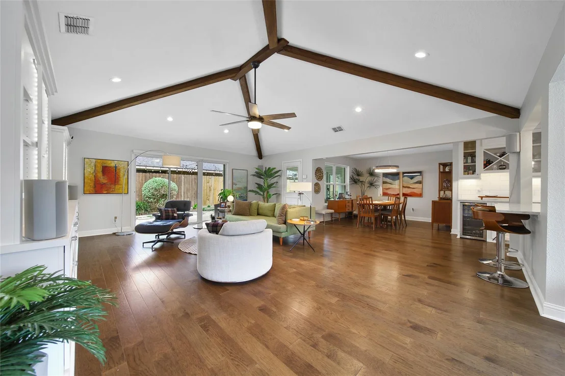 Photo of 1503 W T C Jester Boulevard