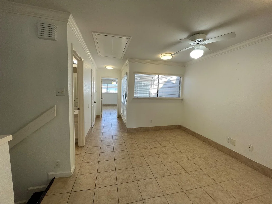 Photo of Unit 4 at 1908 Augusta Drive