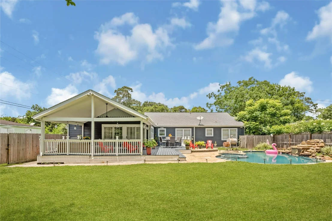 Photo of 2705 Cedar Drive