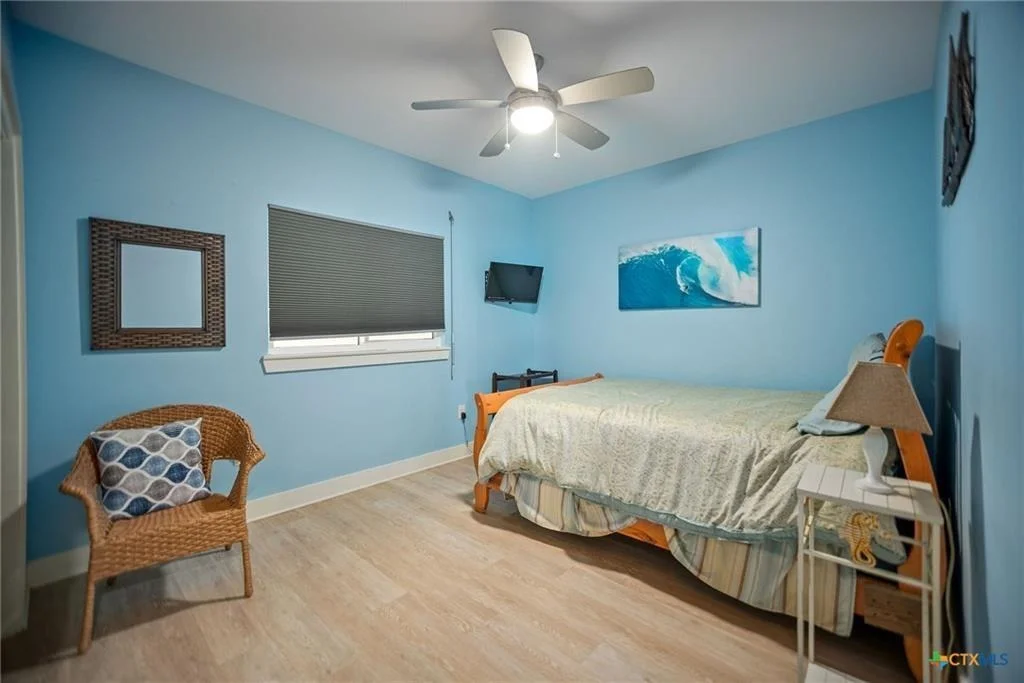 Photo of 1383 Bay Point Drive
