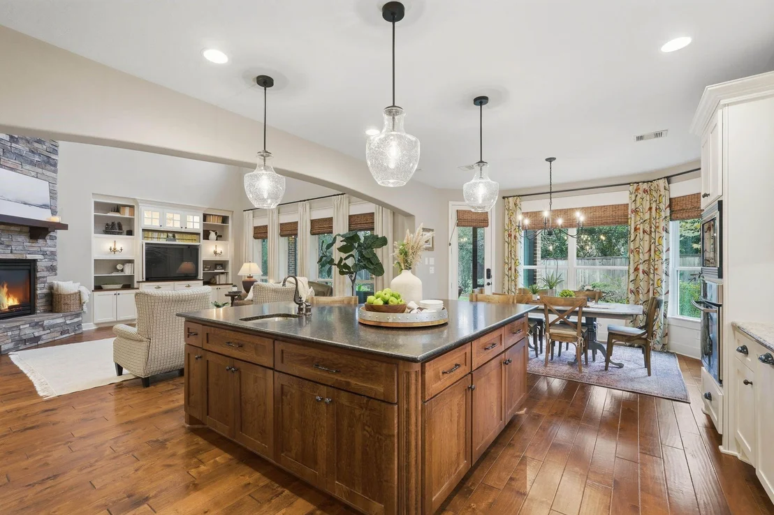 Photo of 147 W Valera Ridge Place