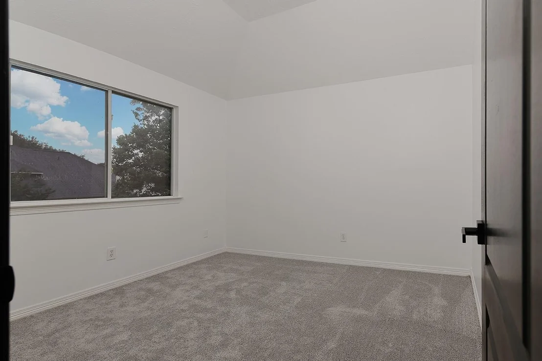 Photo of 2037 Borthwick Lane