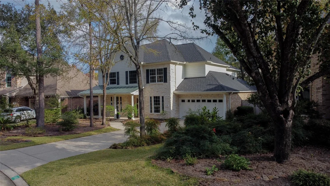 Photo of 150 Goldenvine Court