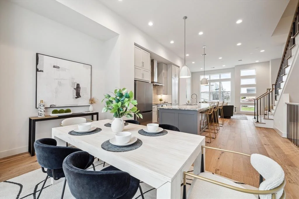 Photo of 2115 Emancipation Avenue