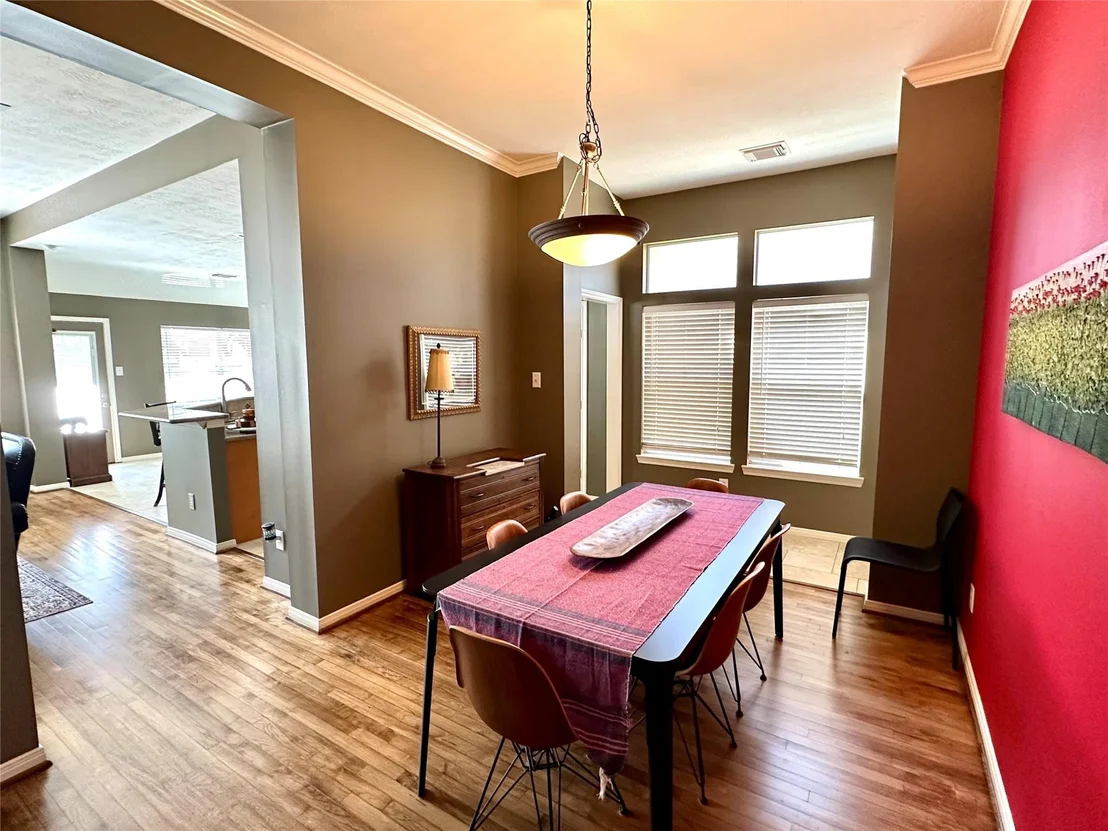 Photo of 8910 Everhart Lane