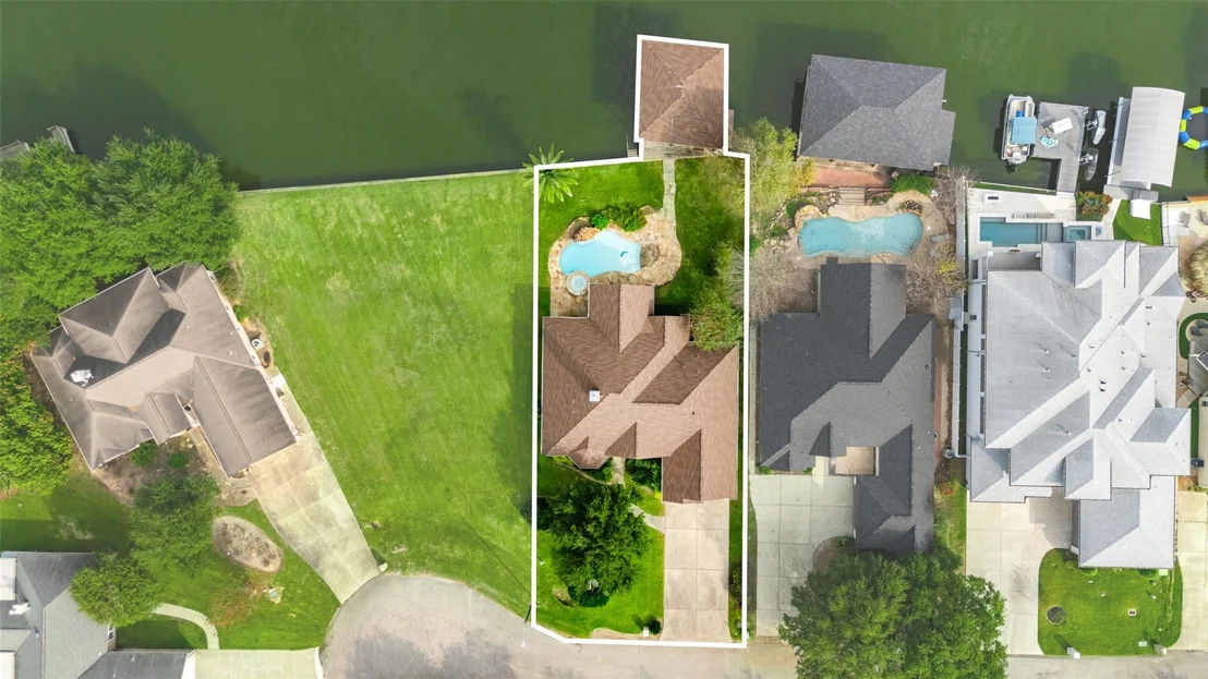 Photo of 14030 Shoreline Drive