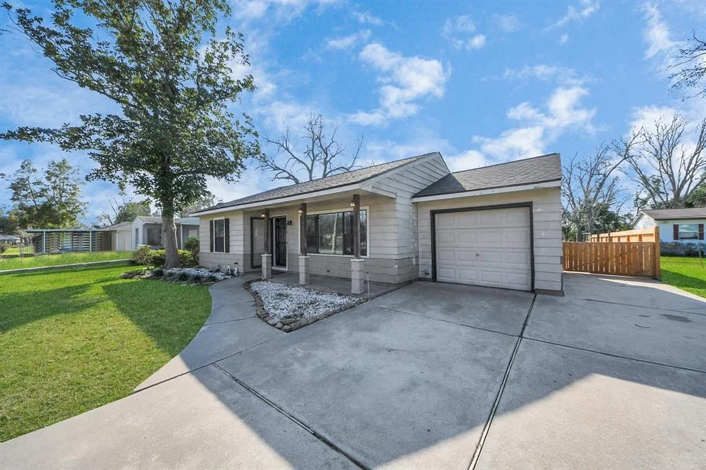 Photo of 710 Dezso Drive