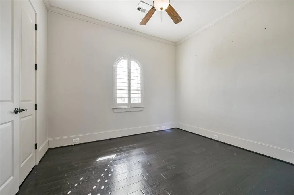Photo of 317 Red Oak Drive