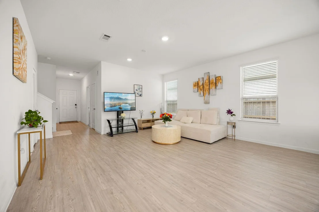Photo of 16907 Elm Grove Road
