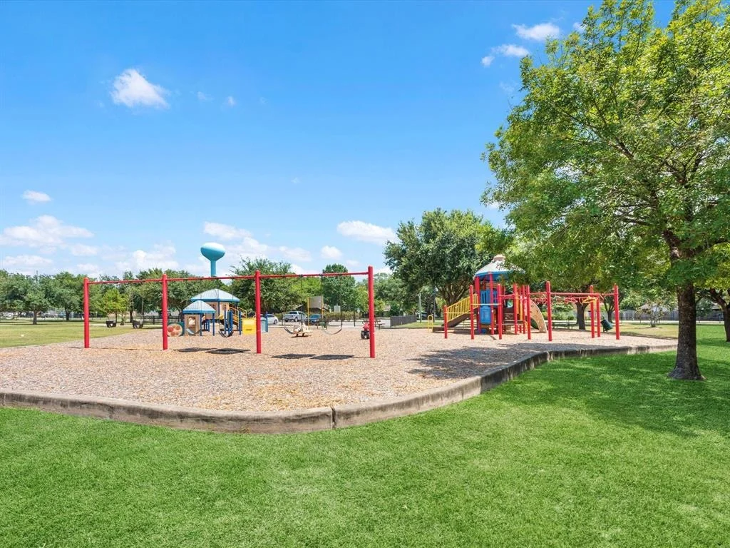 Photo of 12507 Dermott Drive