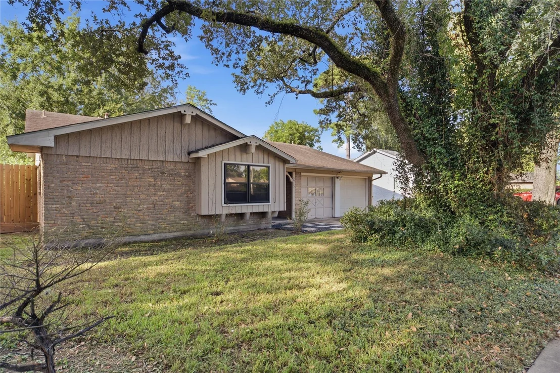 Photo of 5915 Black Maple Lane