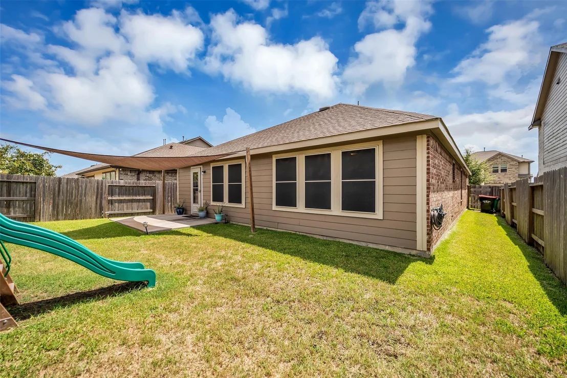 Photo of 4823 Chestnut Valley Lane