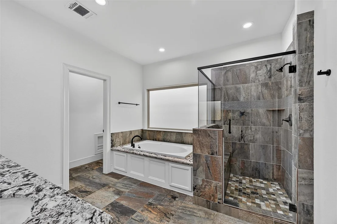 Photo of 2407 Radcliffe Street