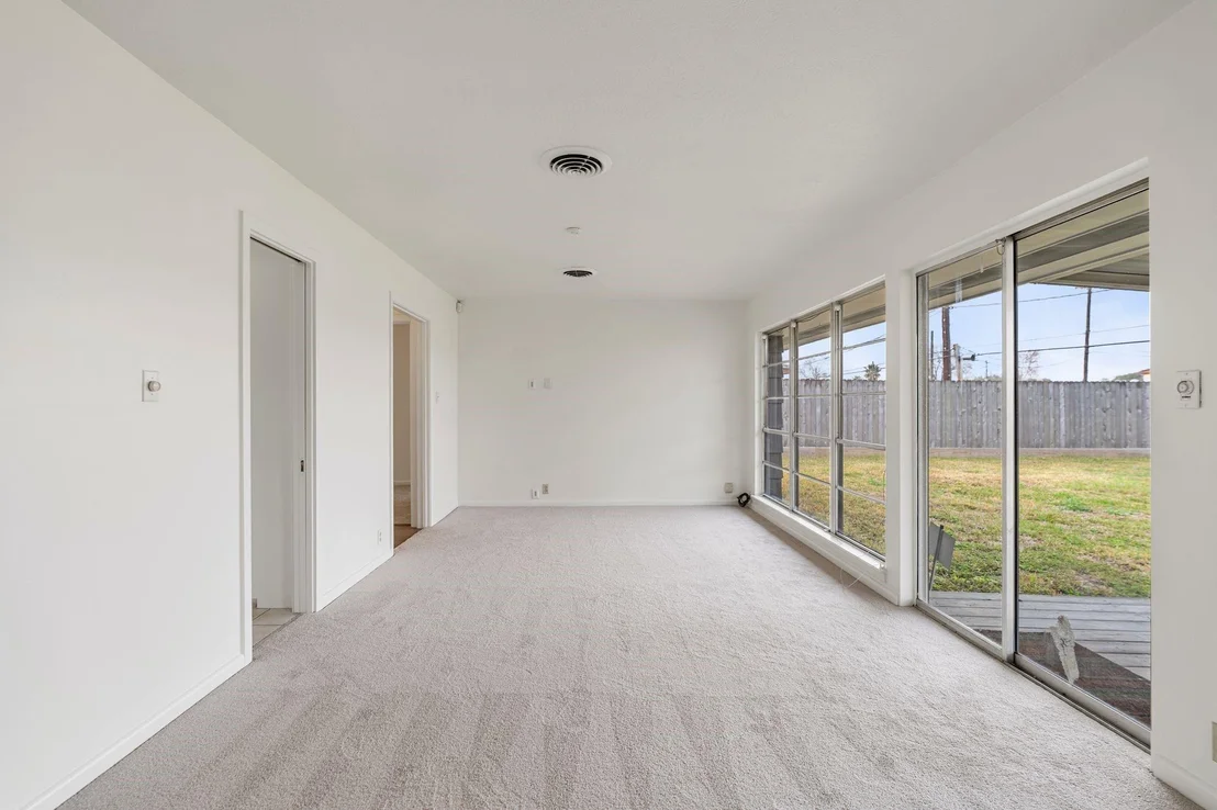 Photo of 8322 Glen Valley Drive