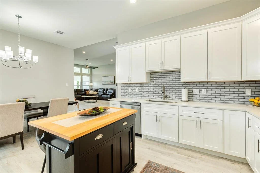 Photo of 9715 Highland Pointe Drive