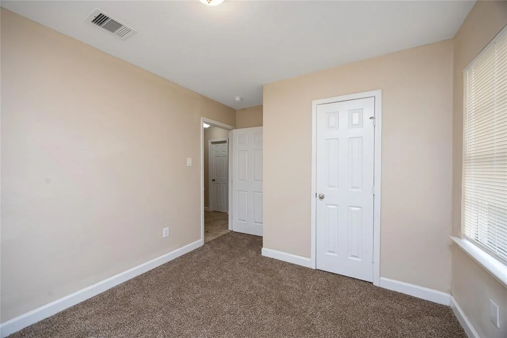 Photo of 6319 Winfield Road