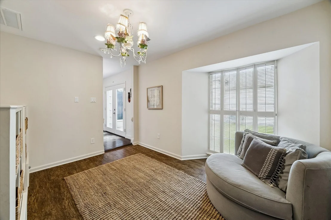 Photo of 6143 Chevy Chase Drive