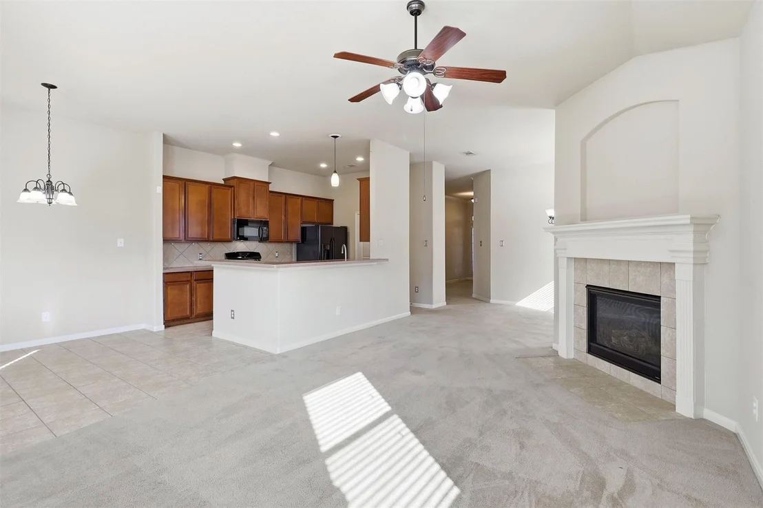 Photo of 2923 Empire Oaks Lane