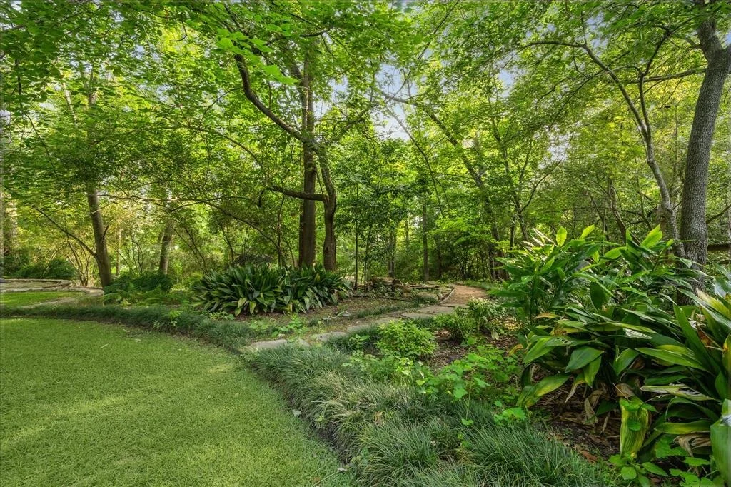 Photo of 323 Electra Drive