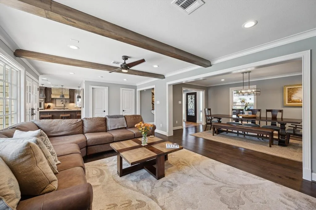 Photo of 14843 Oak Bend Drive