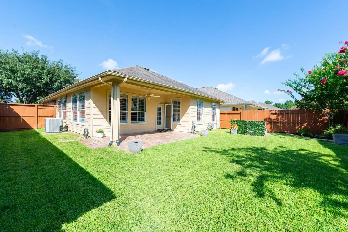 Photo of 5327 Thorngate Court