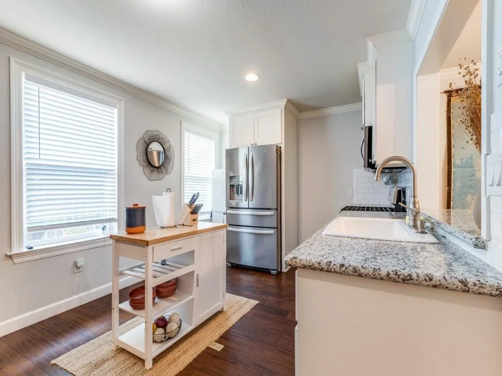 Photo of 5110 Cochran Street