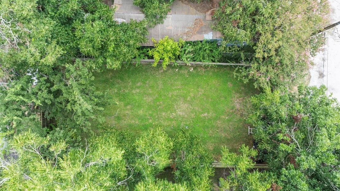 Photo of 804 Ferry Street