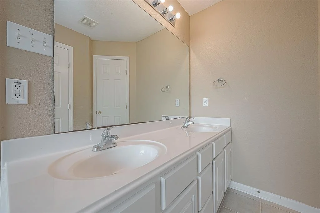 Photo of 9727 Fieldbloom Lane