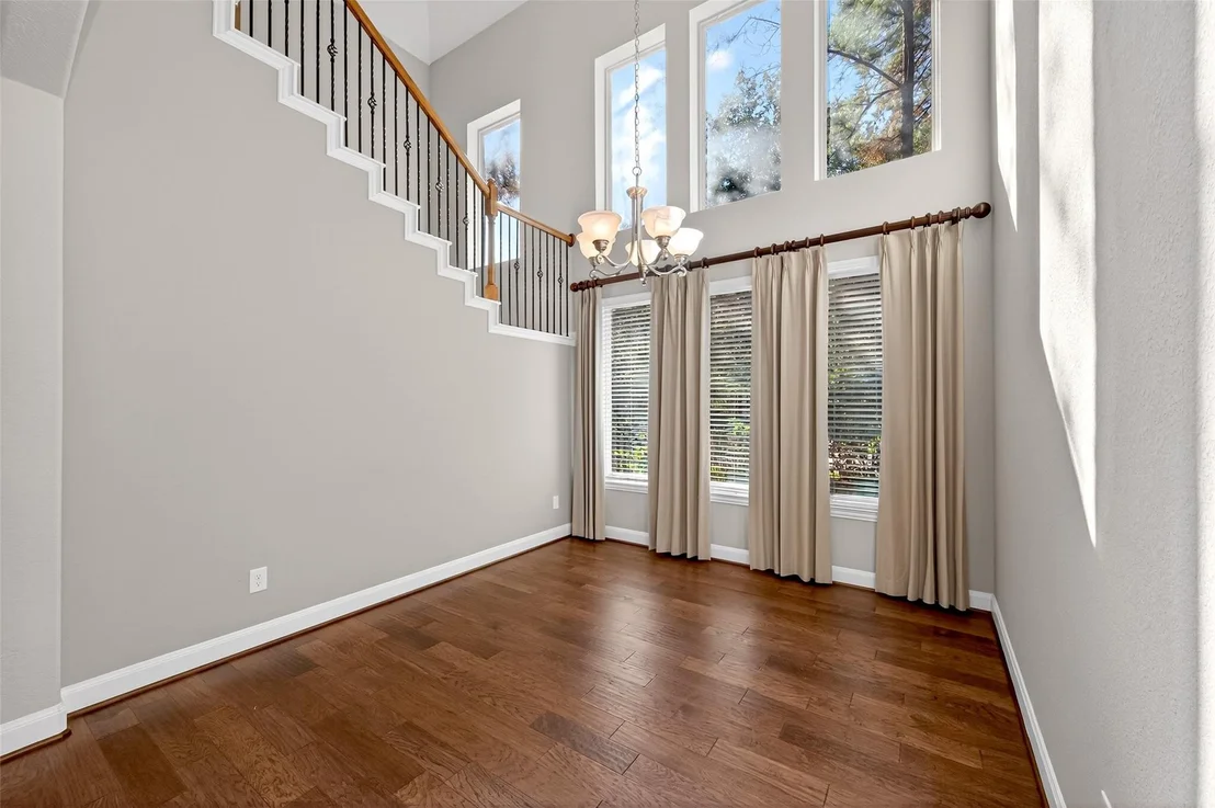 Photo of 14 S Sawbridge Circle
